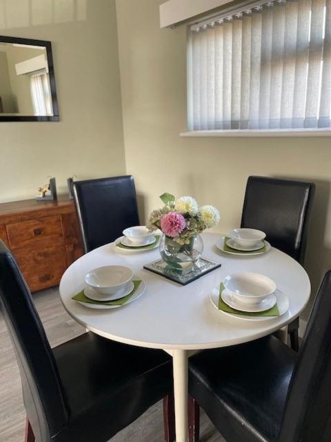 3 Bedroom Modern Flat, Sleeps 8, Mablethorpe, Linc Exterior foto
